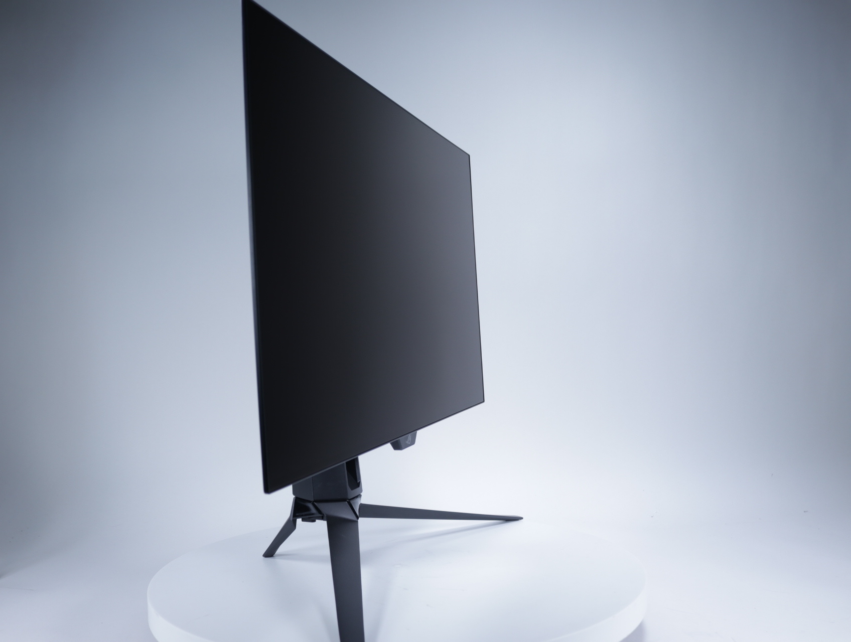 ROG Swift OLED PG32UCDP 31.5" | 4K | Ultra HD | 240Hz | OLED - Asus - productfoto 3