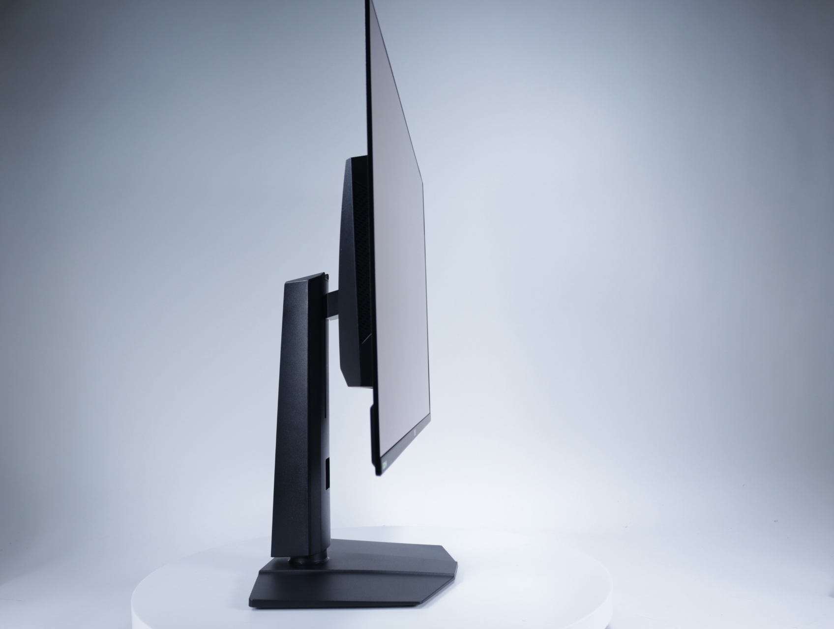 MPG 322URX QD-OLED | 32" | Ultra HD | 240Hz | OLED - MSI - productfoto 3