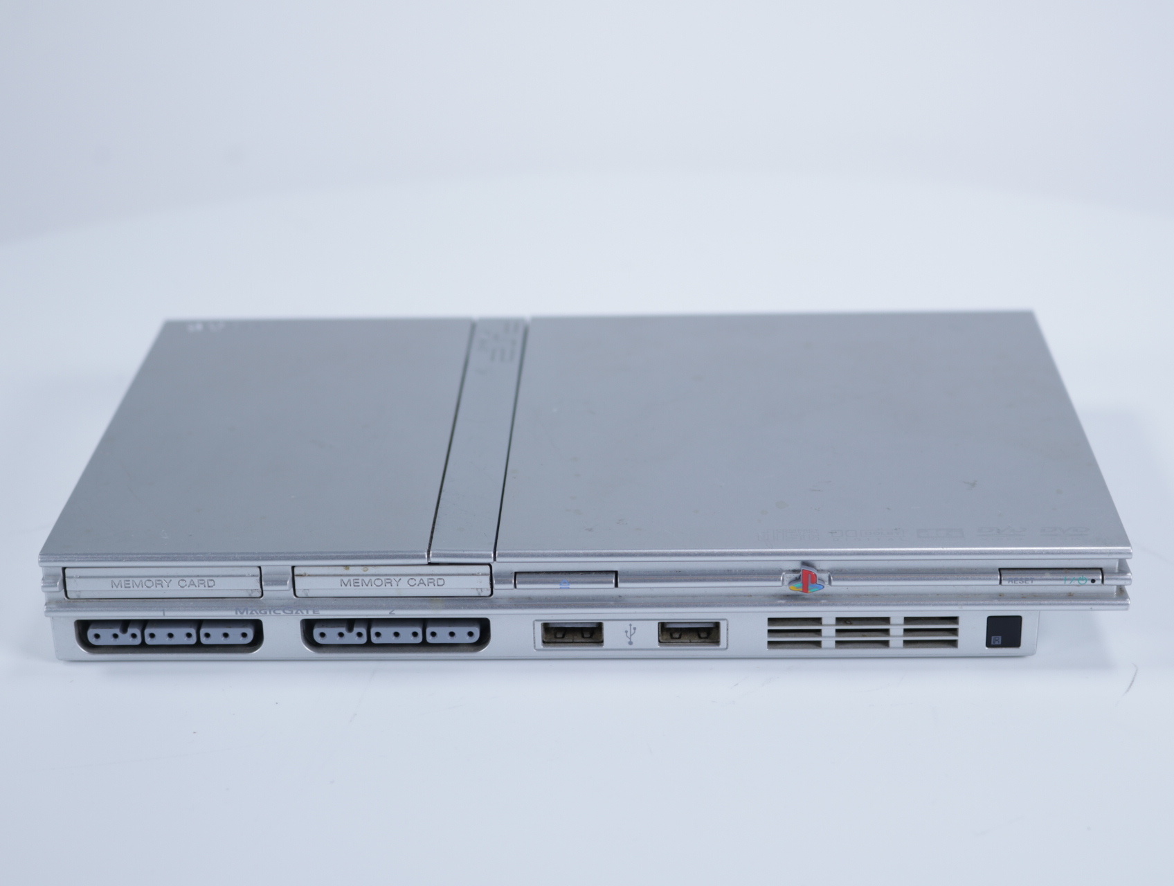 PlayStation 2 - Slim Console SCPH-70004 [Zilver] - productfoto 3