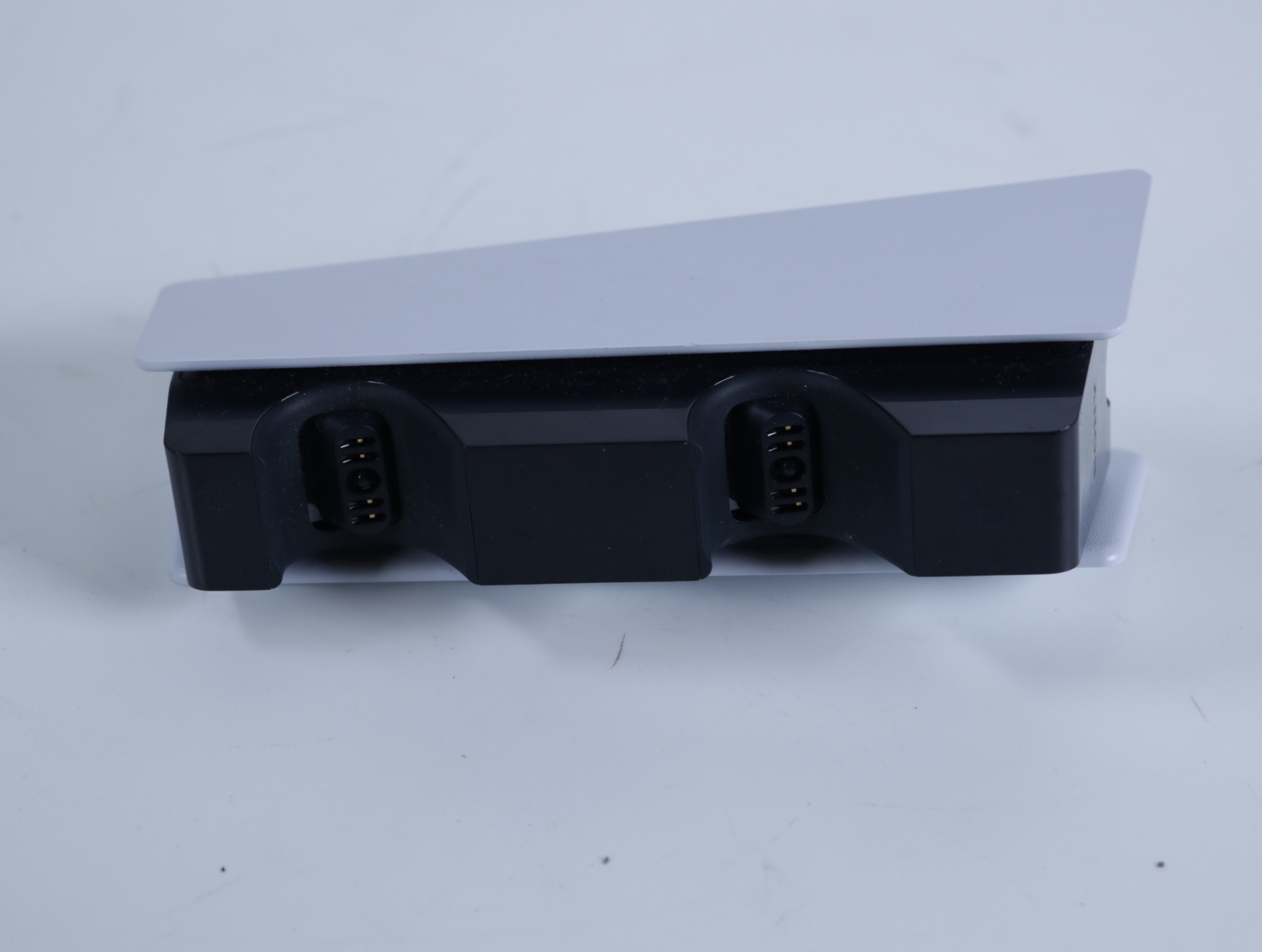 Playstation 5 - controller oplaad station - Sony - productfoto 4