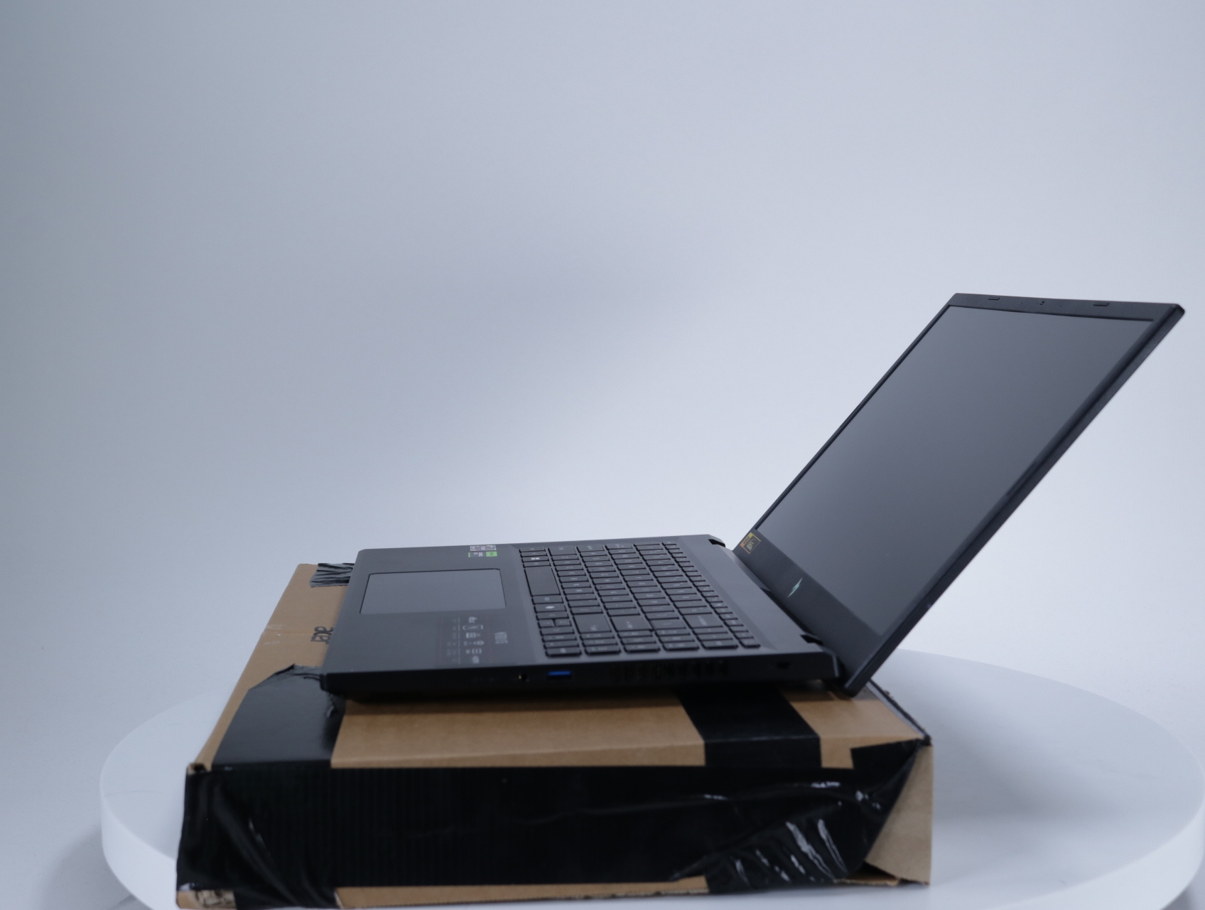 Acer Nitro V 15 ANV15-41-R8ER - productfoto 4