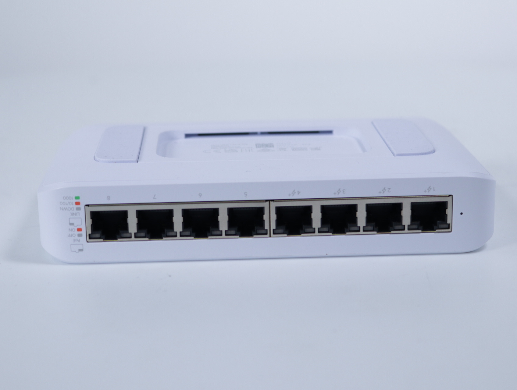 UniFi Switch Lite 8 PoE - Ubiquiti - productfoto 3
