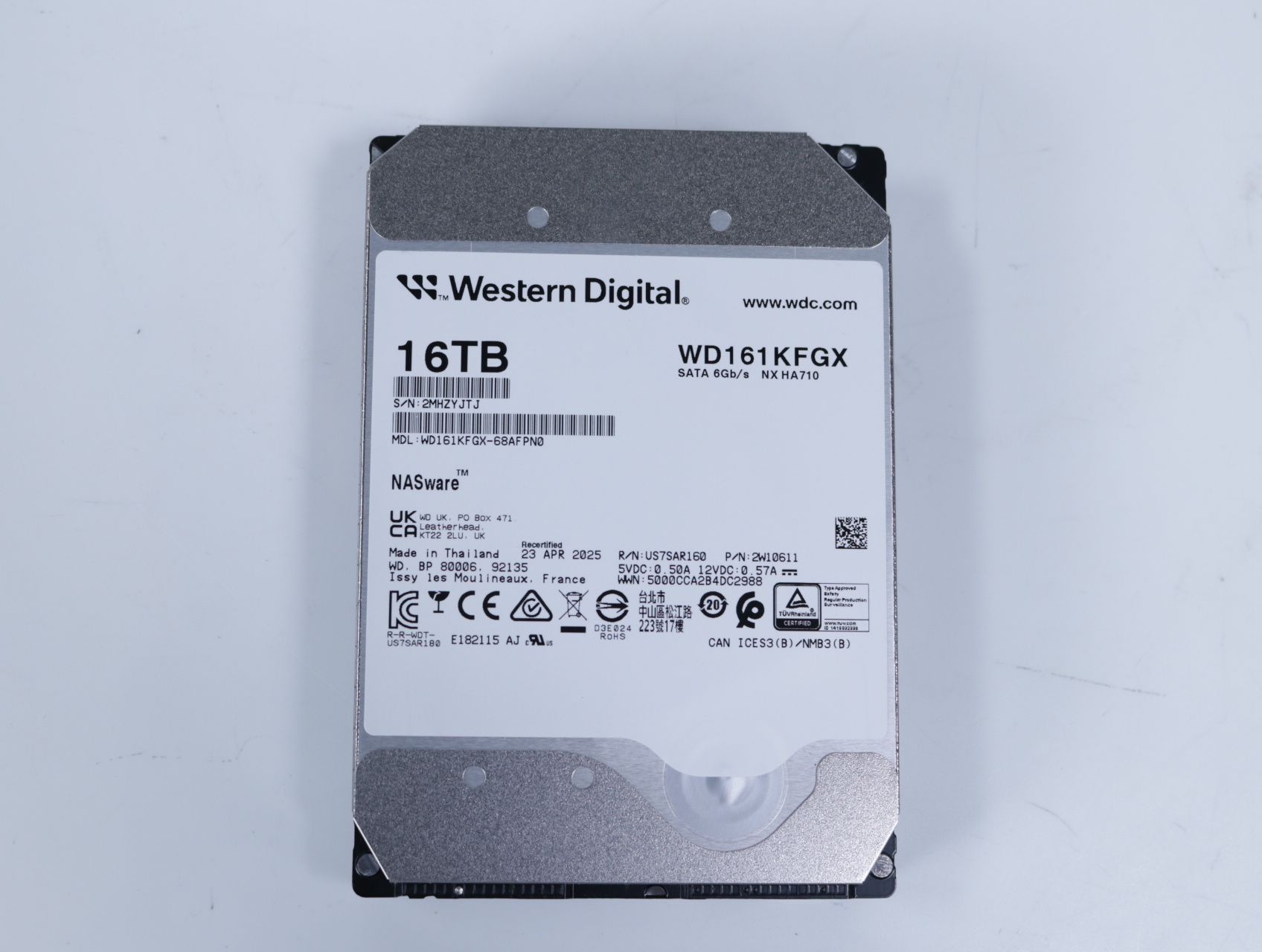 Red Pro (2025) (512MB cache), 16TB