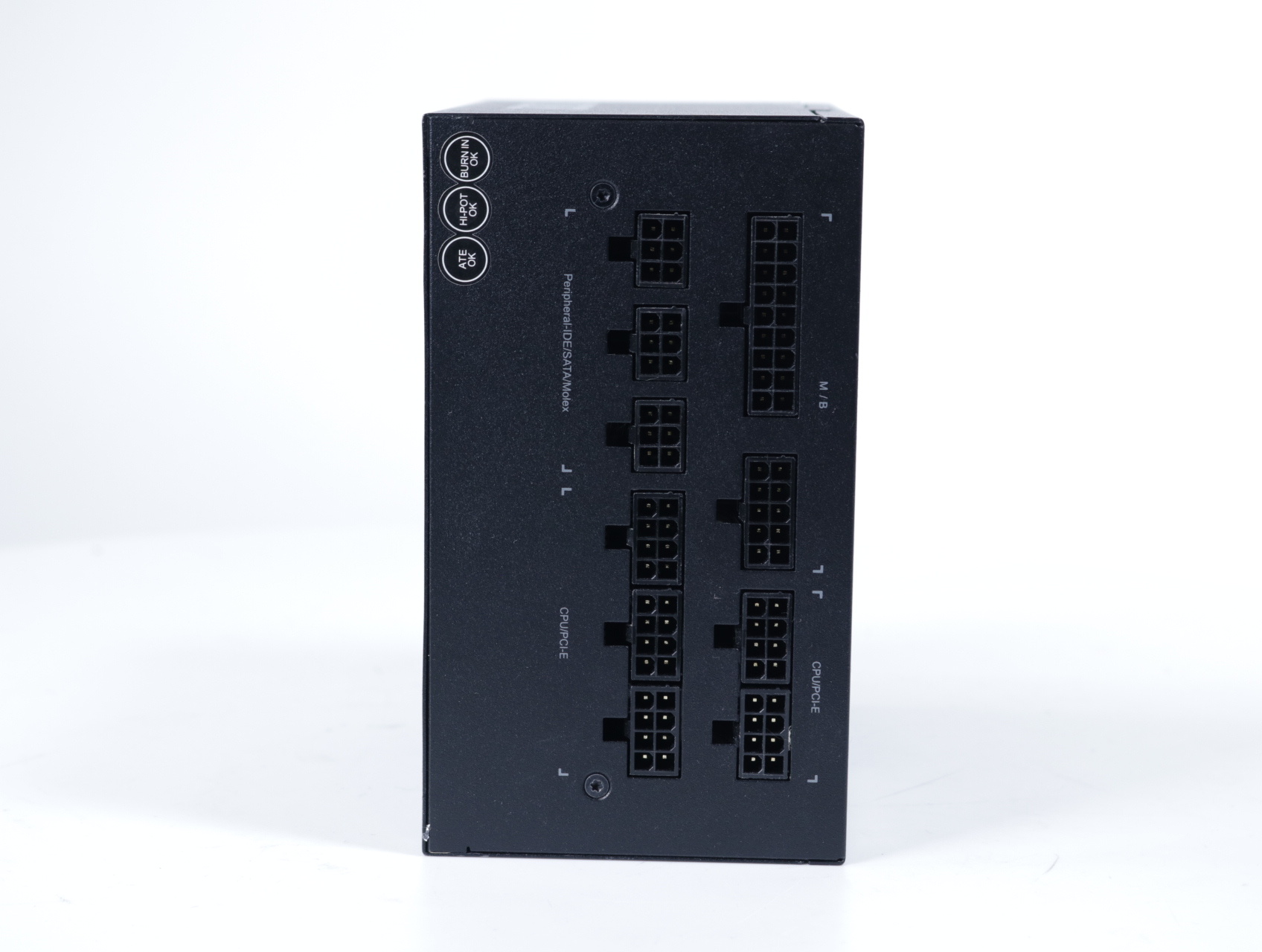 P1000GM Voeding [Tweedekansje] - GIGABYTE - productfoto 2