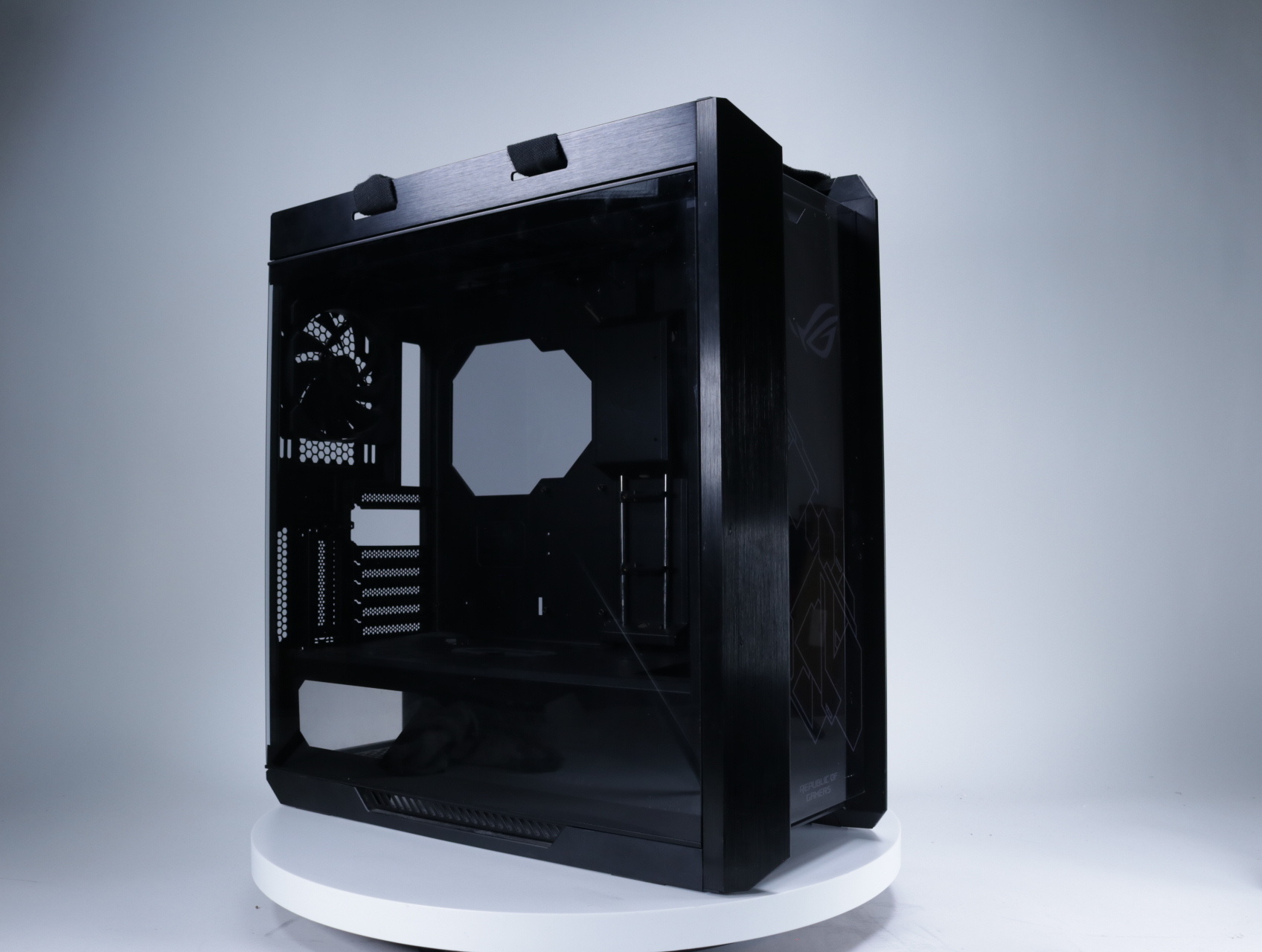 ROG Strix Helios [Tweedekansje]