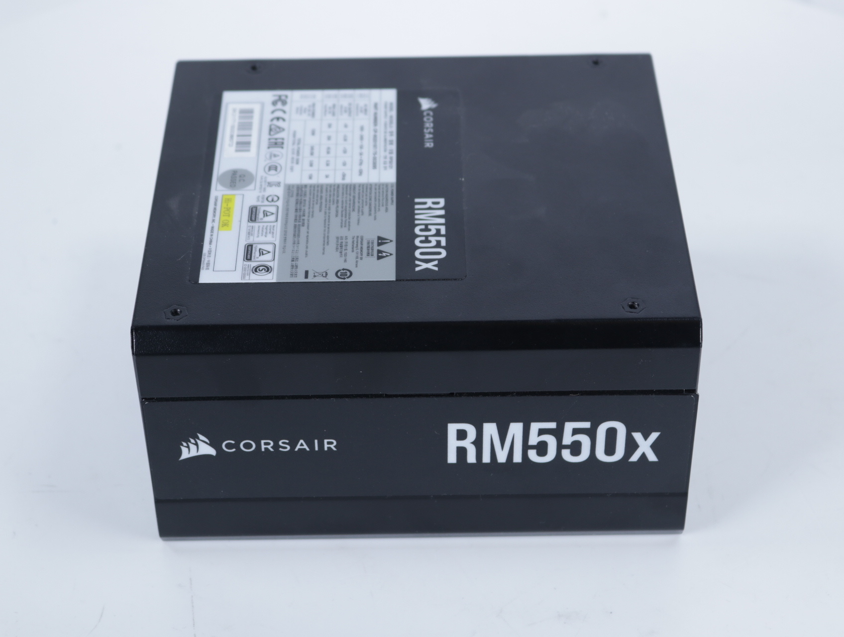 RM550x (2021) Zwart [Tweedekansje] - Corsair - productfoto 2