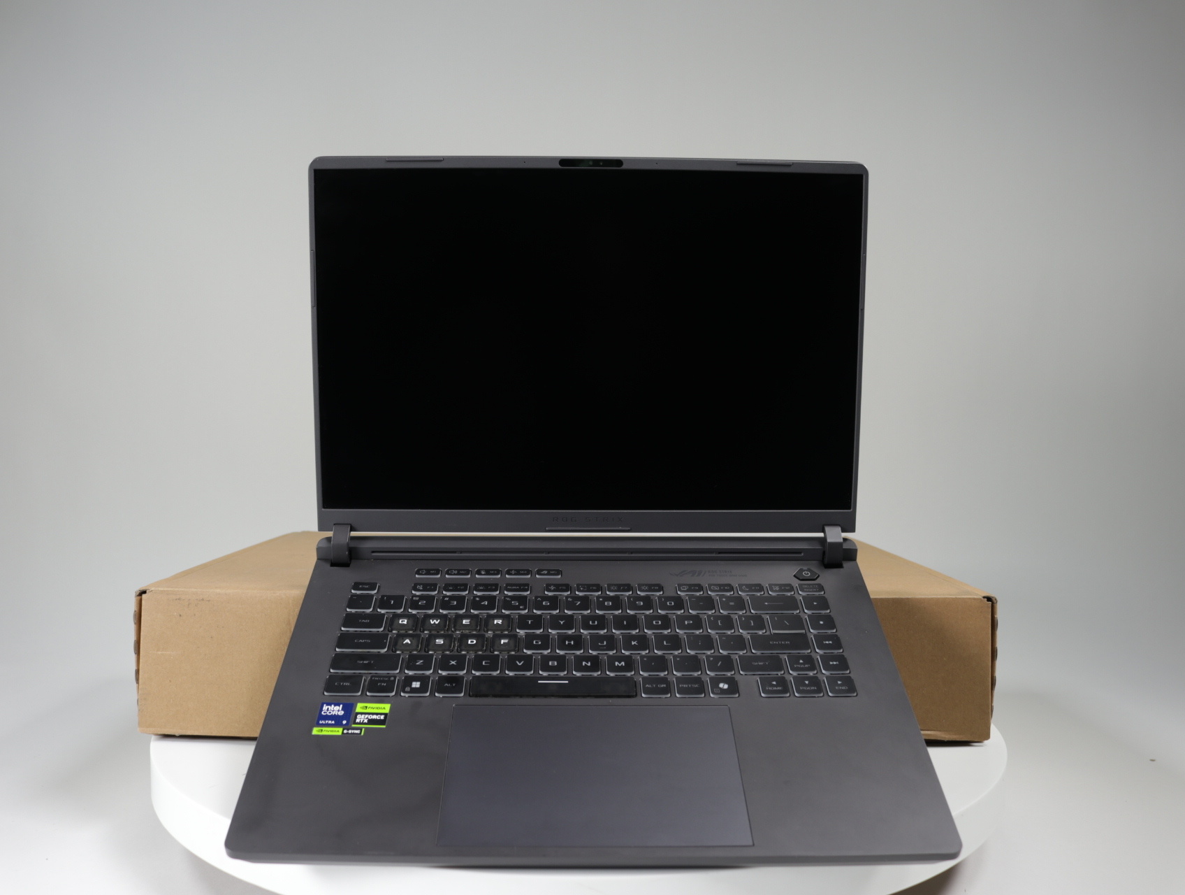 ROG Strix G16 G615LR-S5072W - ASUS - productfoto 7