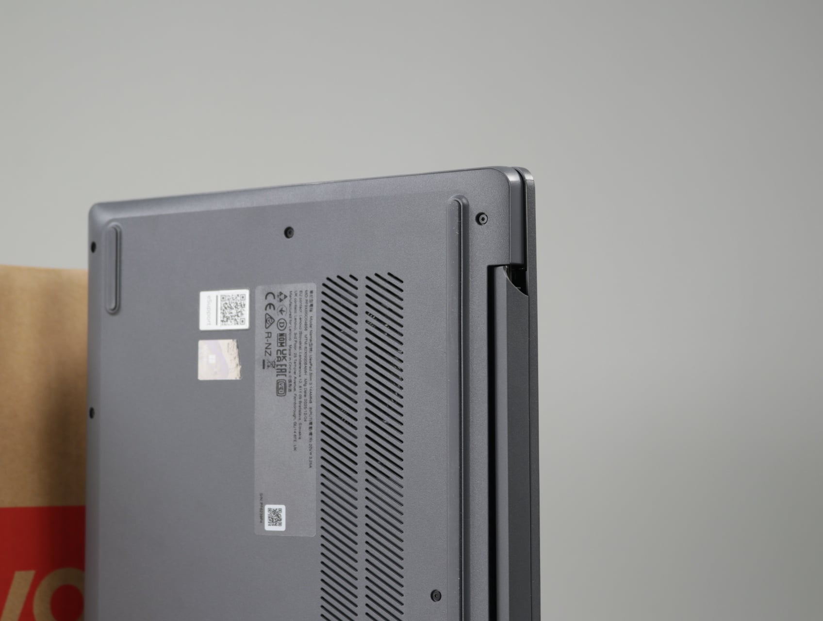 IdeaPad Slim 3 14AMN8 (82XN00BAMH) - Lenovo - productfoto 7