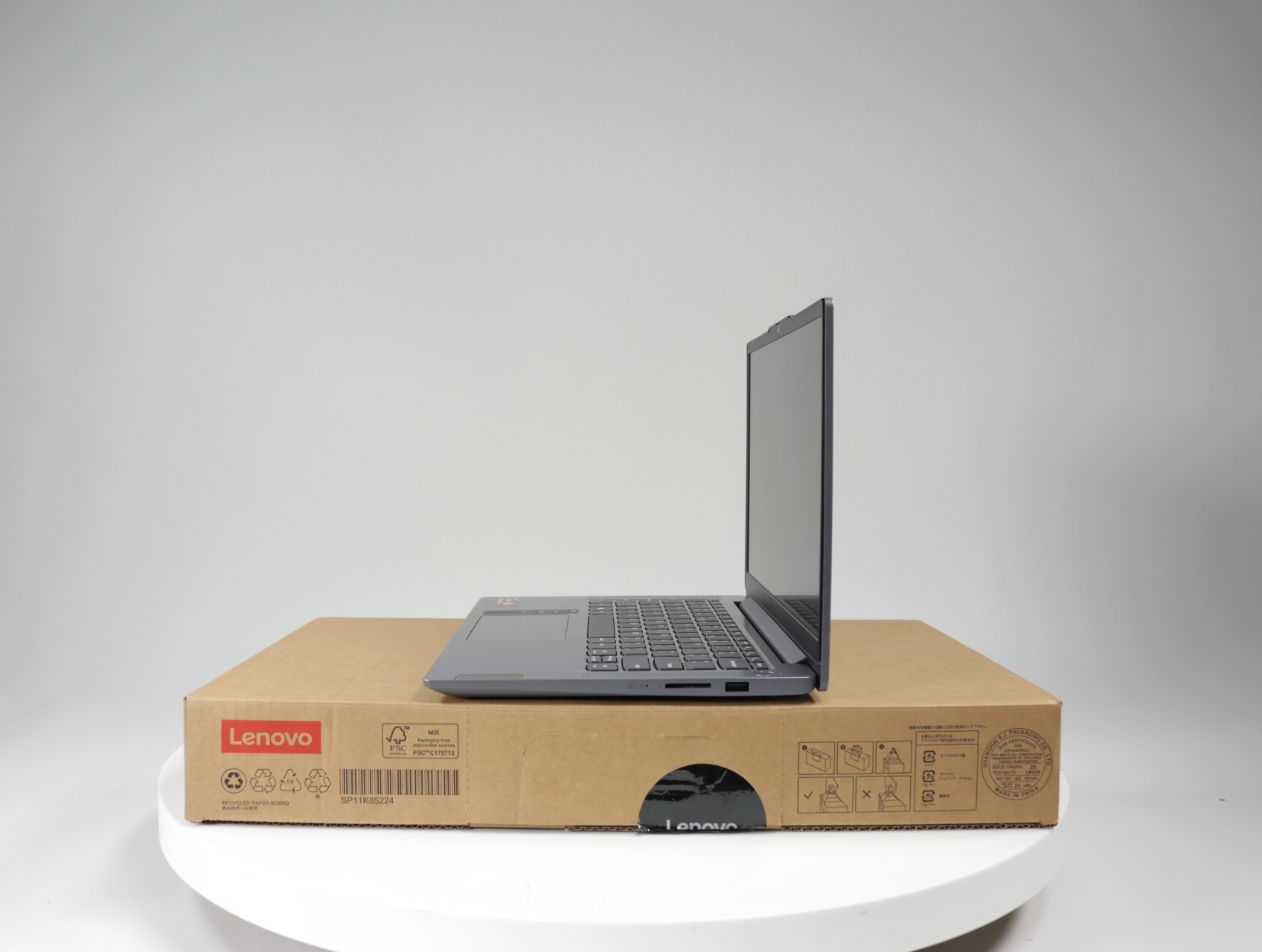 IdeaPad Slim 3 14AMN8 (82XN00BAMH) - Lenovo - productfoto 4
