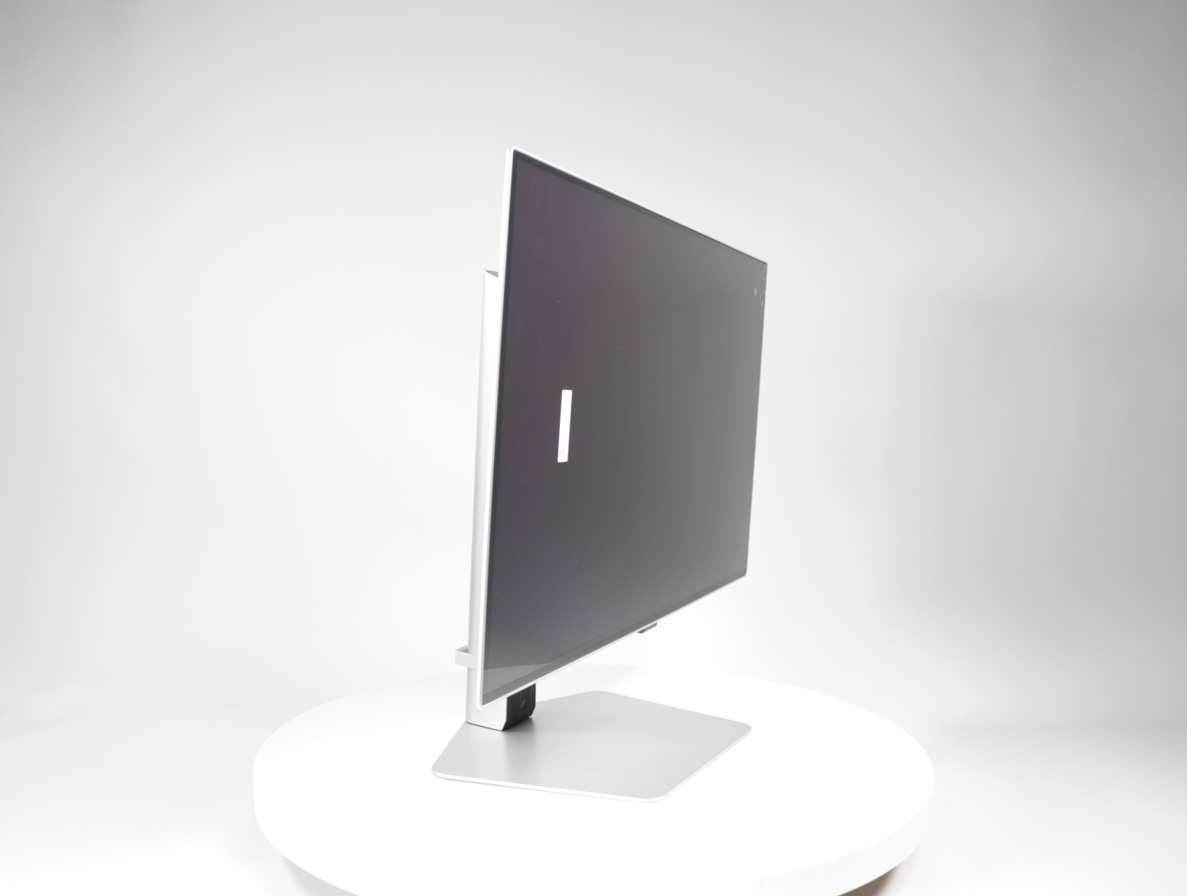 S27DG612S Zilver | QHD - 240Hz, 0,03ms - QD-OLED - 27 inch - Samsung - productfoto 2