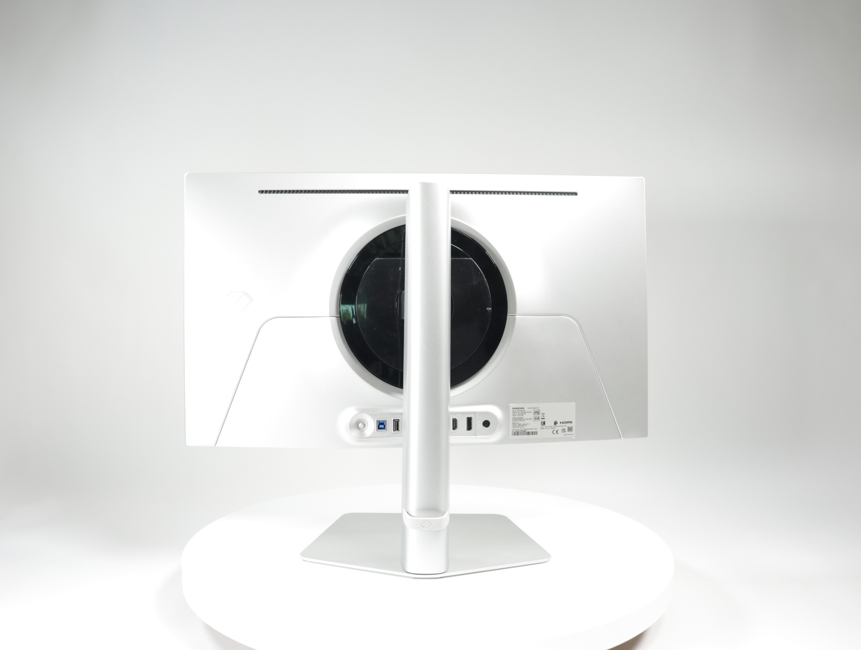 S27DG612S Zilver | QHD - 240Hz, 0,03ms - QD-OLED - 27 inch - Samsung - productfoto 3