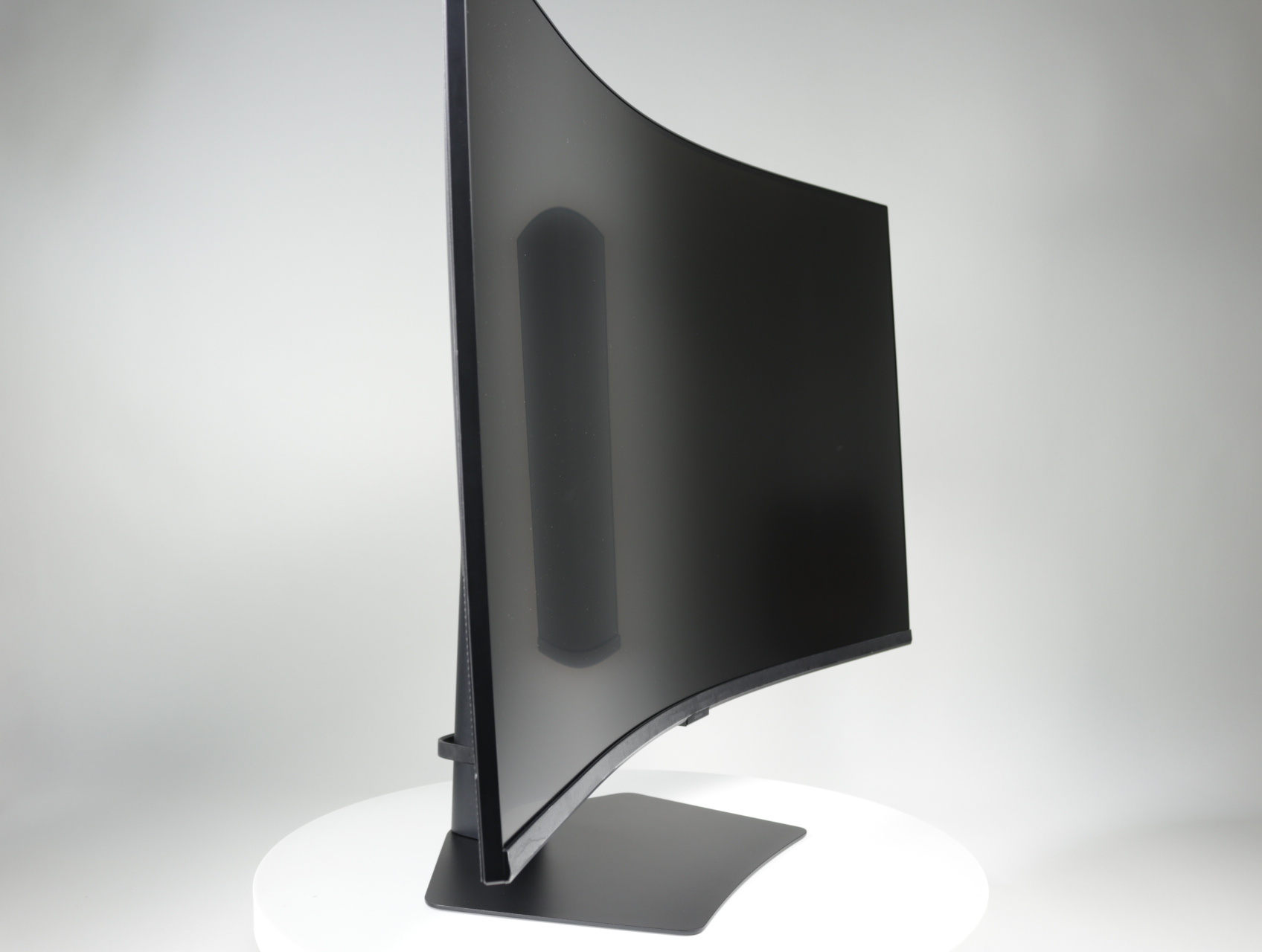 Odyssey G7 G75F 37" (FG756) Zwart | 4K - 165Hz, 1ms - VA - 37 inch - Samsung - productfoto 2