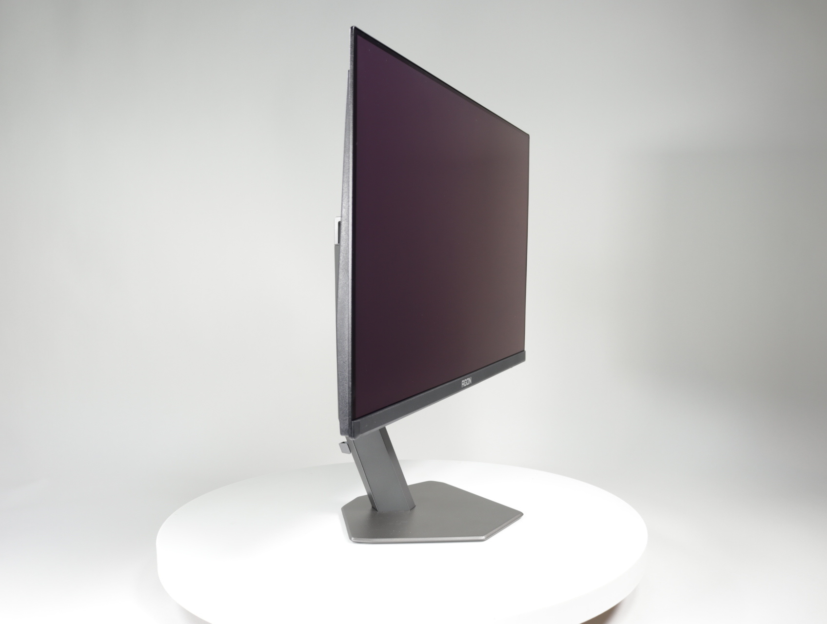Agon Pro AG276QZD2 Grijs | QHD - 280Hz, 0,03ms - QD-OLED - 26,7 inch - AOC - productfoto 2