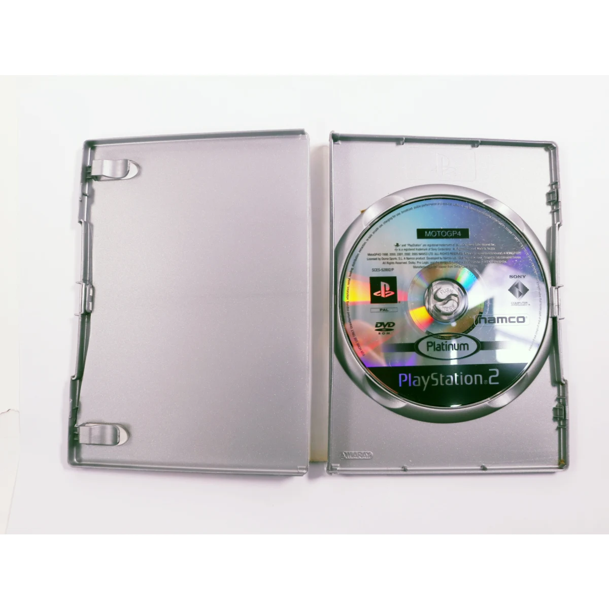 PlayStation 2 - MotoGP 4 [Platinum Hits] [No Manual]#1 - productfoto 3