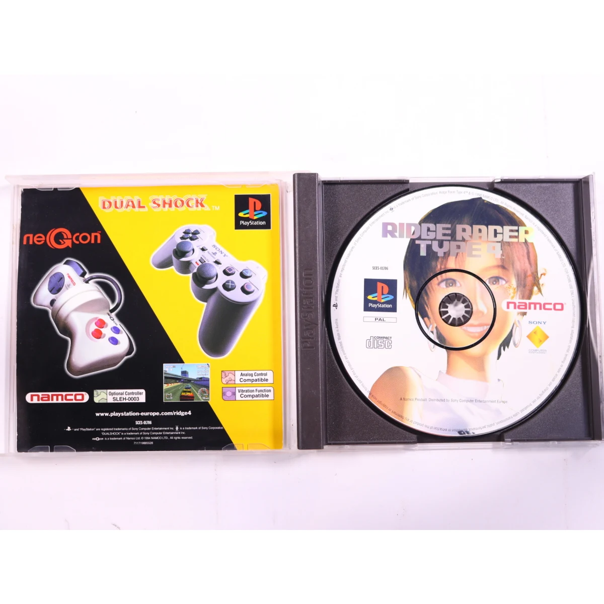 PlayStation 1 - Ridge Racer Type 4 [Platinum] - productfoto 2