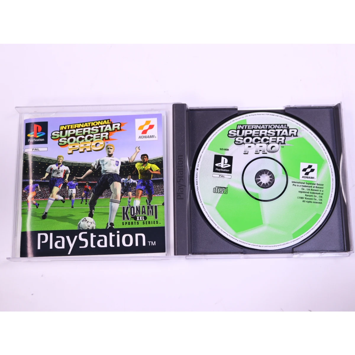 PlayStation 1 - International Superstar Soccer Pro - productfoto 3