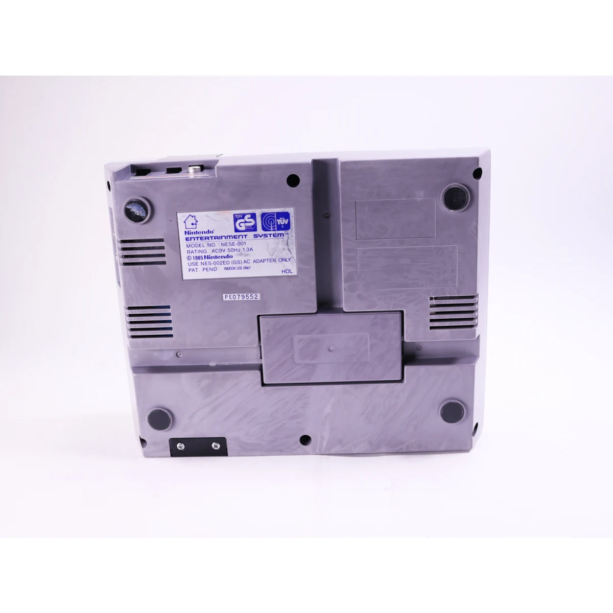 NES - Nintendo Console [Refurbished / Verkleurd] - Refurbished - productfoto 5