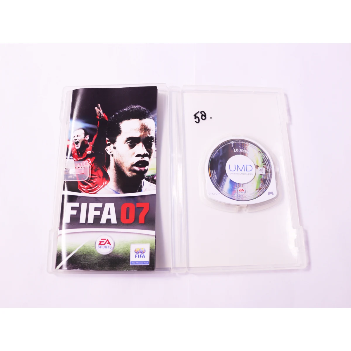 PSP - FIFA 07 - productfoto 2