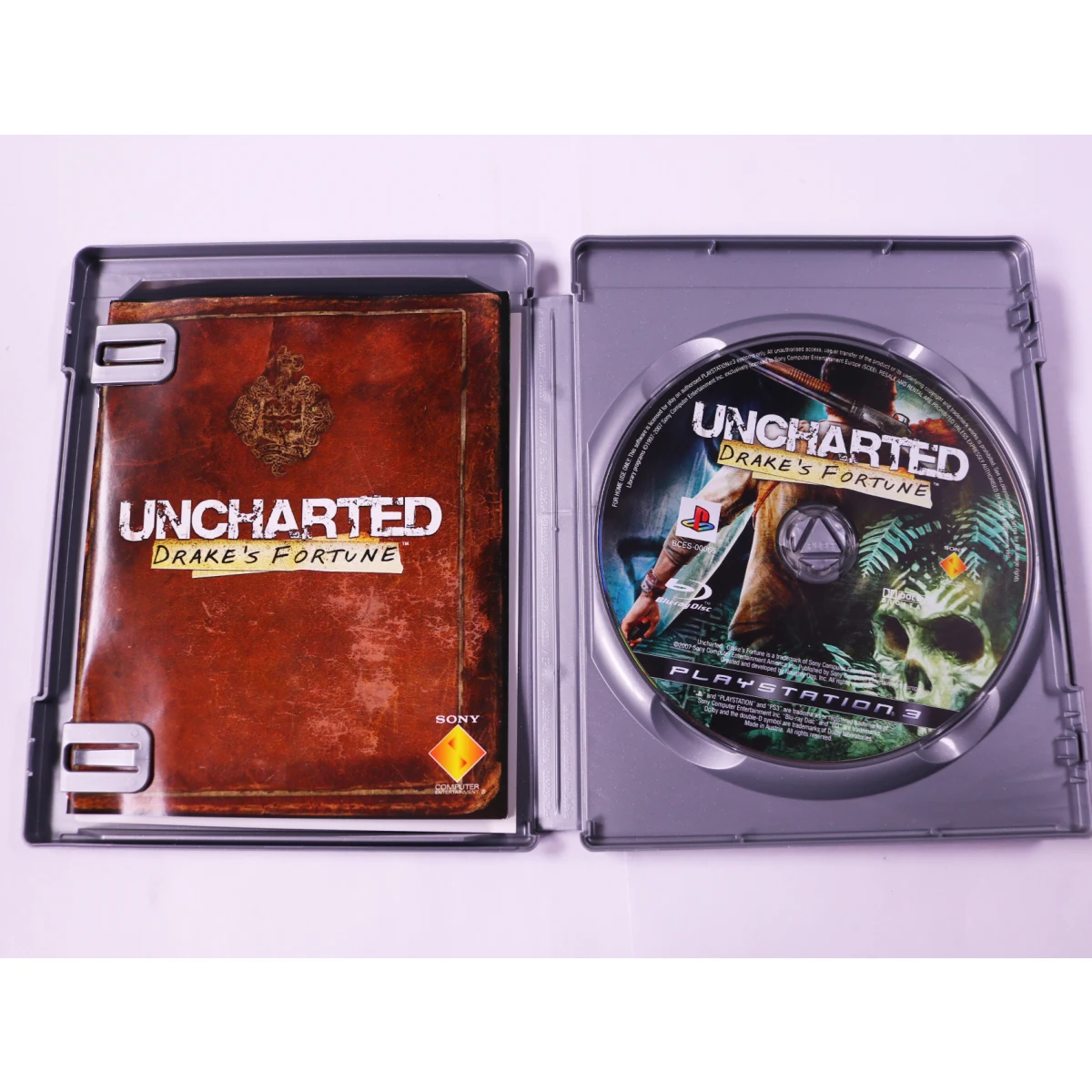 PlayStation 3 - Uncharted: Drake's Fortune [Platinum] - productfoto 3