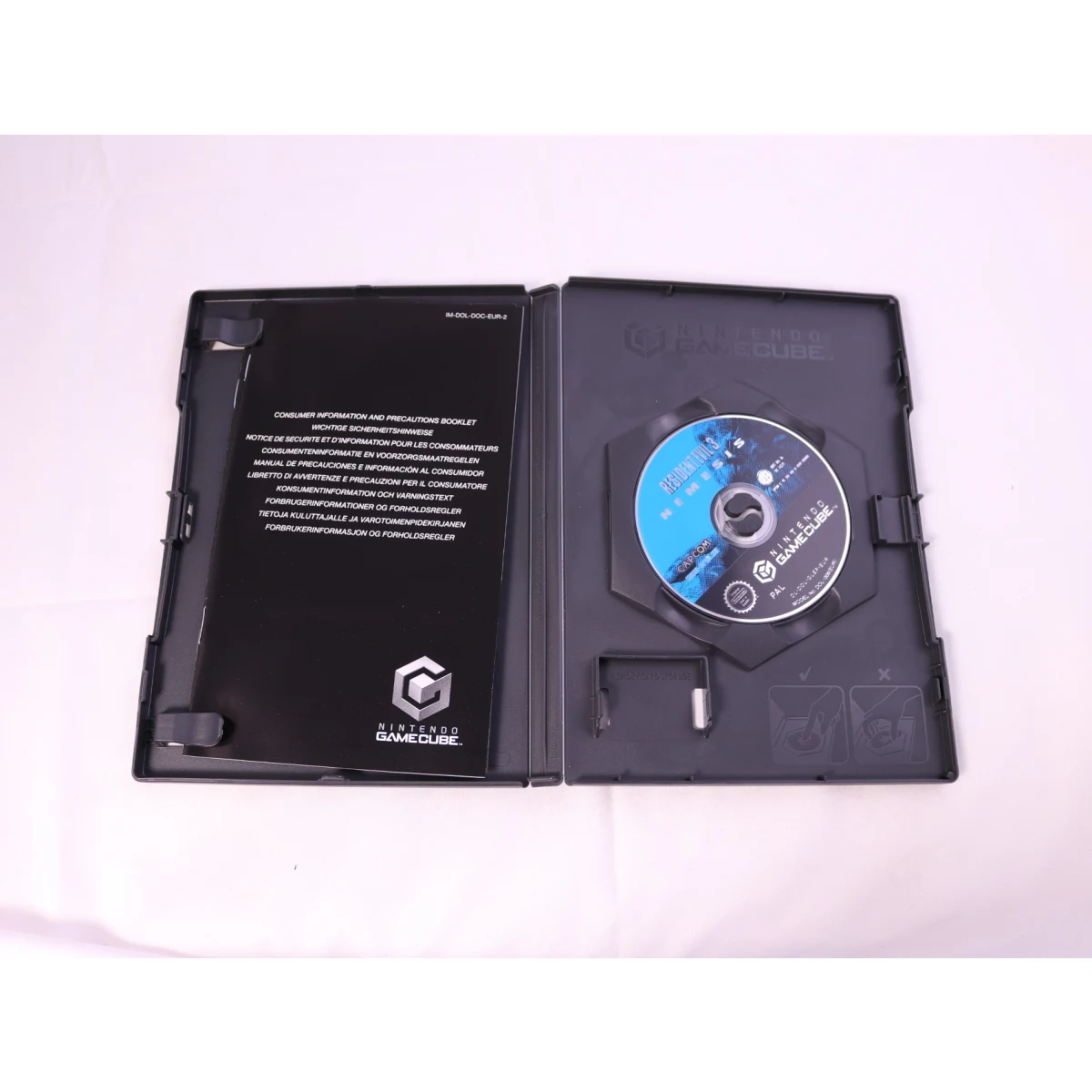 GameCube - Resident Evil 3: Nemesis - productfoto 3