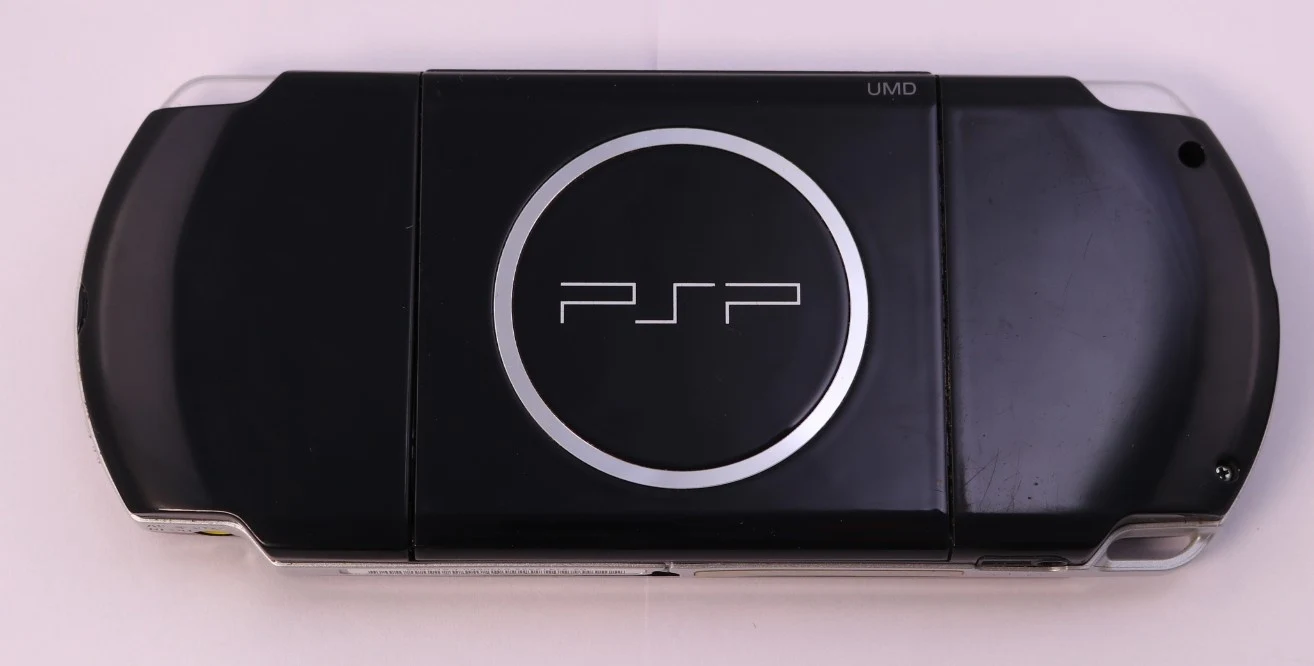 PSP - Playstation Portable System [Black] - 3000 - productfoto 2