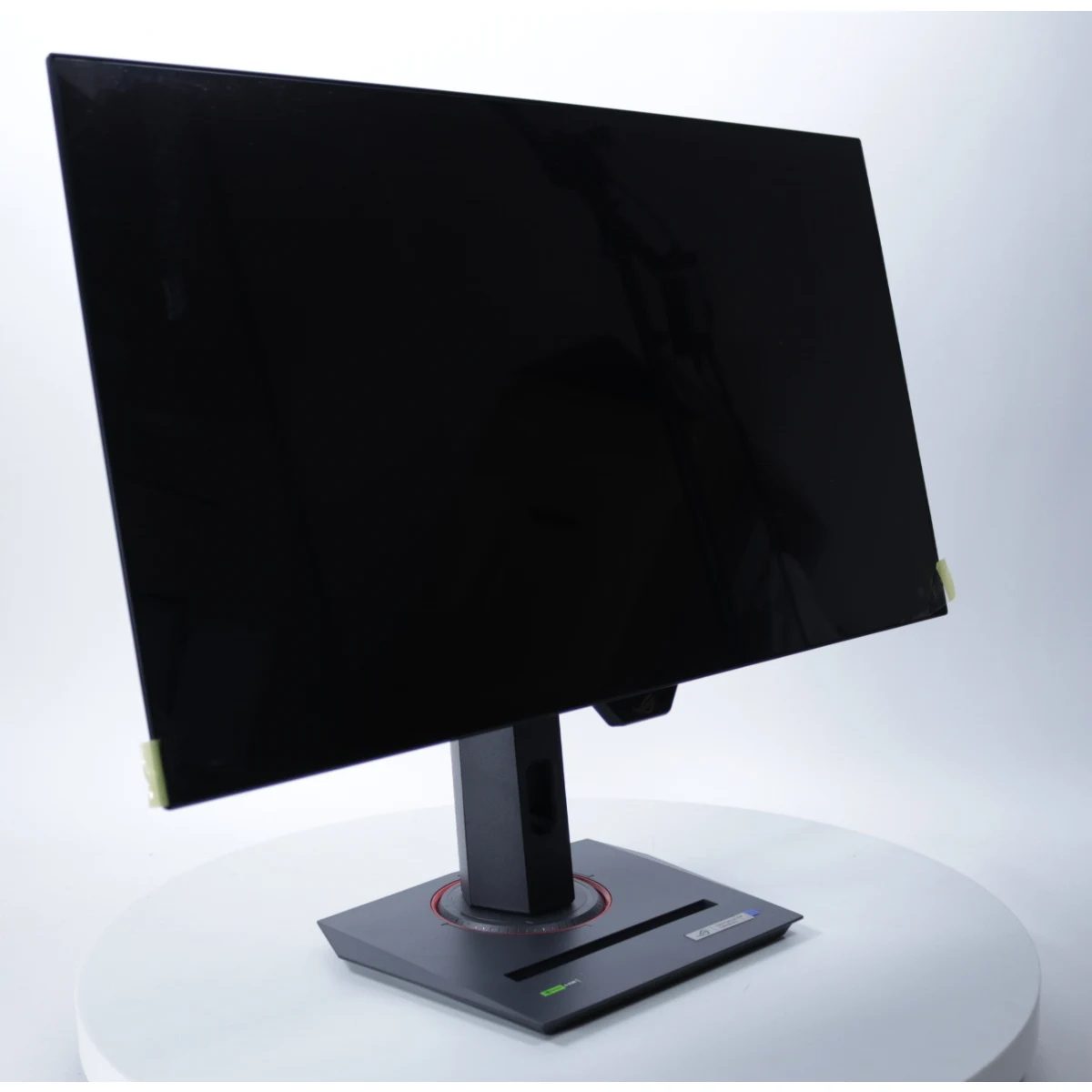 ROG Strix XG27AQDMG 27" Quad HD 240Hz OLED Gaming Monitor - ASUS - productfoto 2