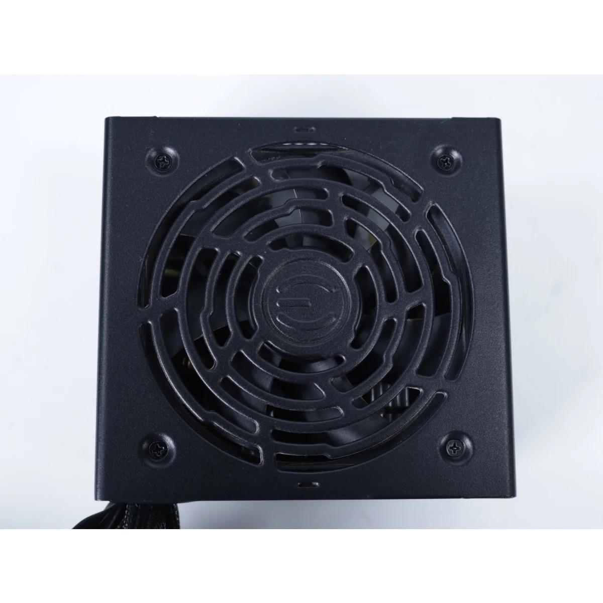 700 BR Voeding [Tweedekansje] - EVGA - productfoto 5