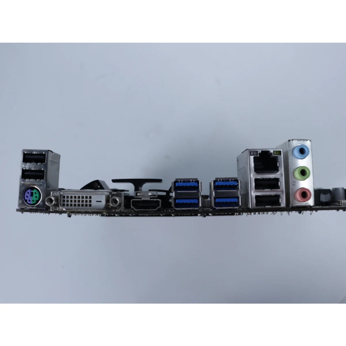 B450M DS3H [Tweedekansje] - Gigabyte - productfoto 3