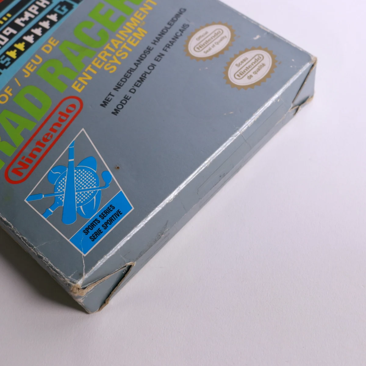 NES - Rad Racer - Boxed - Square - productfoto 8