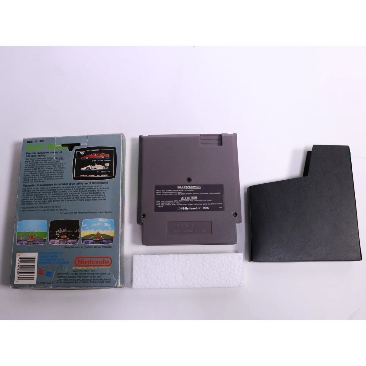 NES - Rad Racer - Boxed - Square - productfoto 2