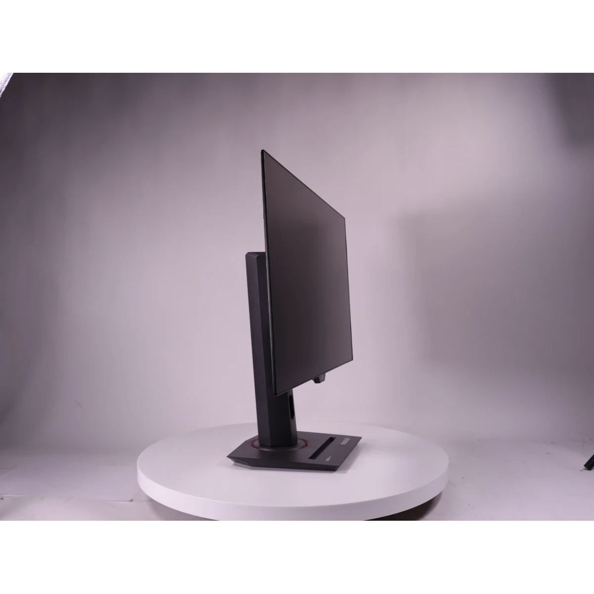 ROG Strix XG27AQDMG | 27" | Quad HD | 240Hz | OLED [1] - Asus - productfoto 4