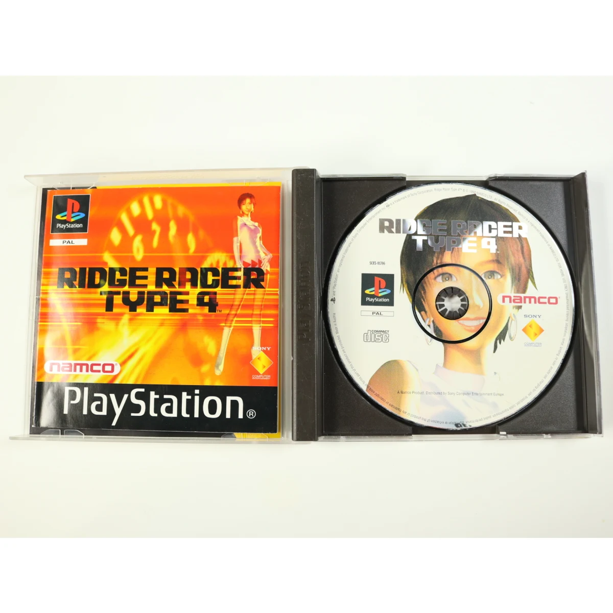 PlayStation 1 - Ridge Racer Type 4 - productfoto 3