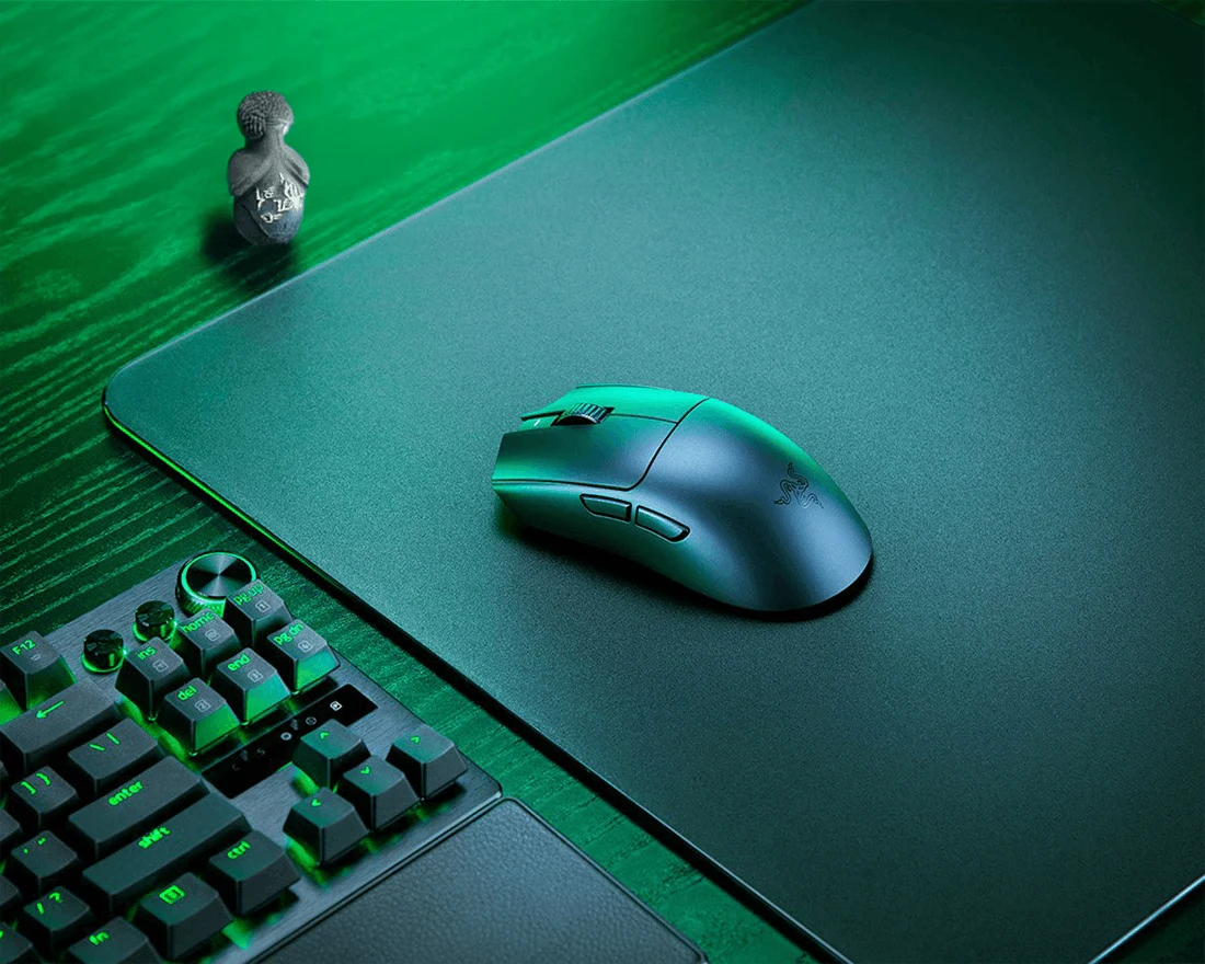 Viper V3 Hyperspeed Draadloze Gaming Muis - Razer - productfoto 3