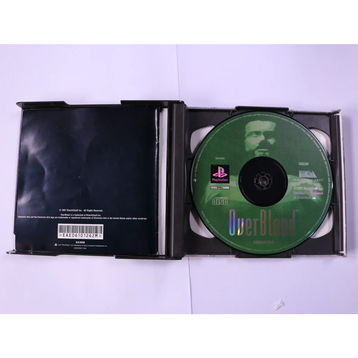 PlayStation 1 - OverBlood A3-D Sci-Fi Adventure - productfoto 3